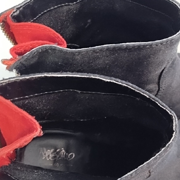 Vintage Massimo Black Heeled Ankle Boots Zip Back Red Opening Rubber Soles - Picture 15 of 16